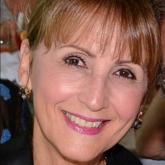 Meet your Posher, Suzanne - Picture 1 of 1